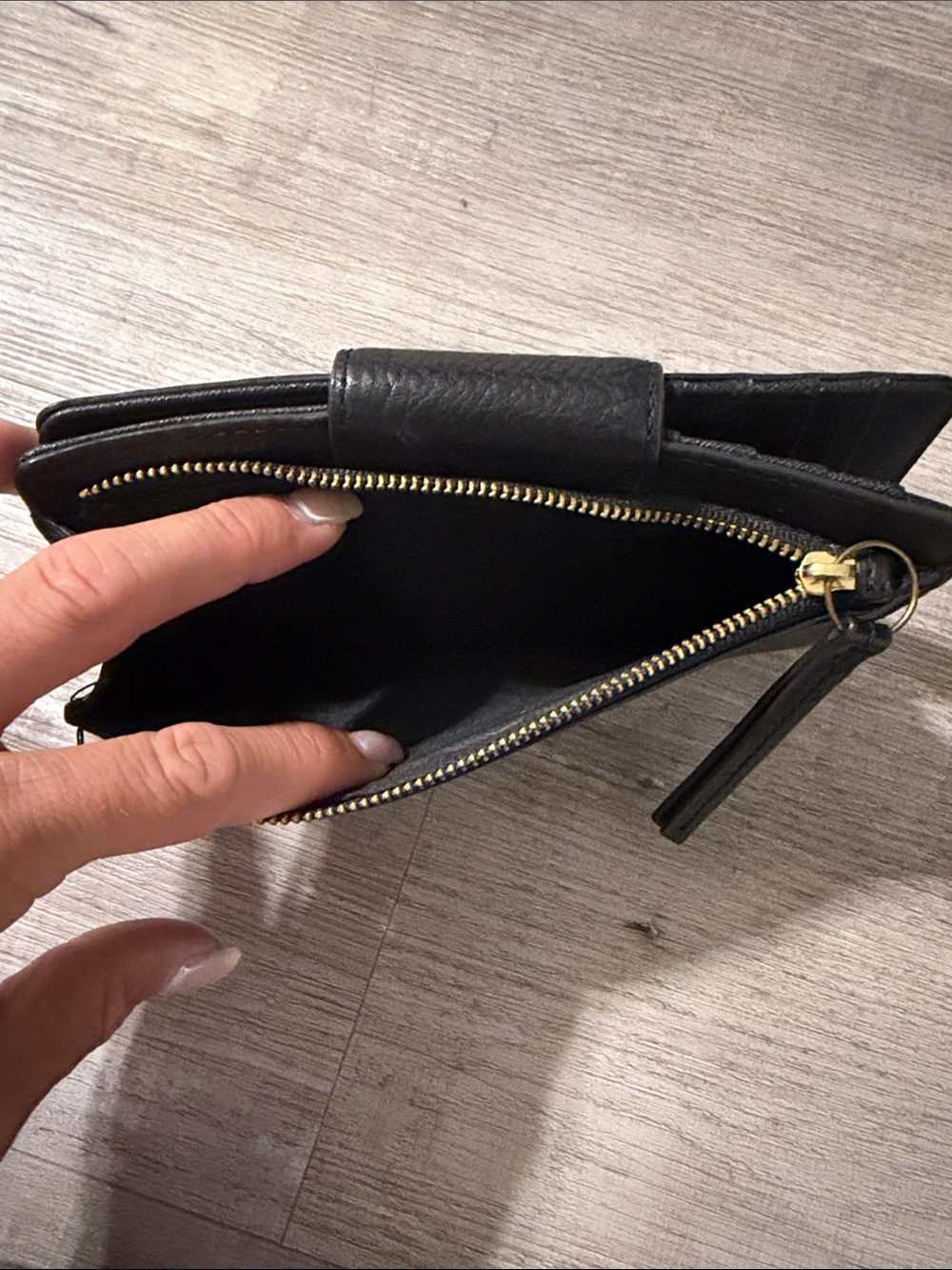 Women’s black fossil wallet 🖤 - Picture 4 of 5